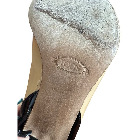 TOD'S Women's Sz 37 US Sz 6.5 Tan & Black Patent Leather Peep Toe Heels - Picture 13 of 15